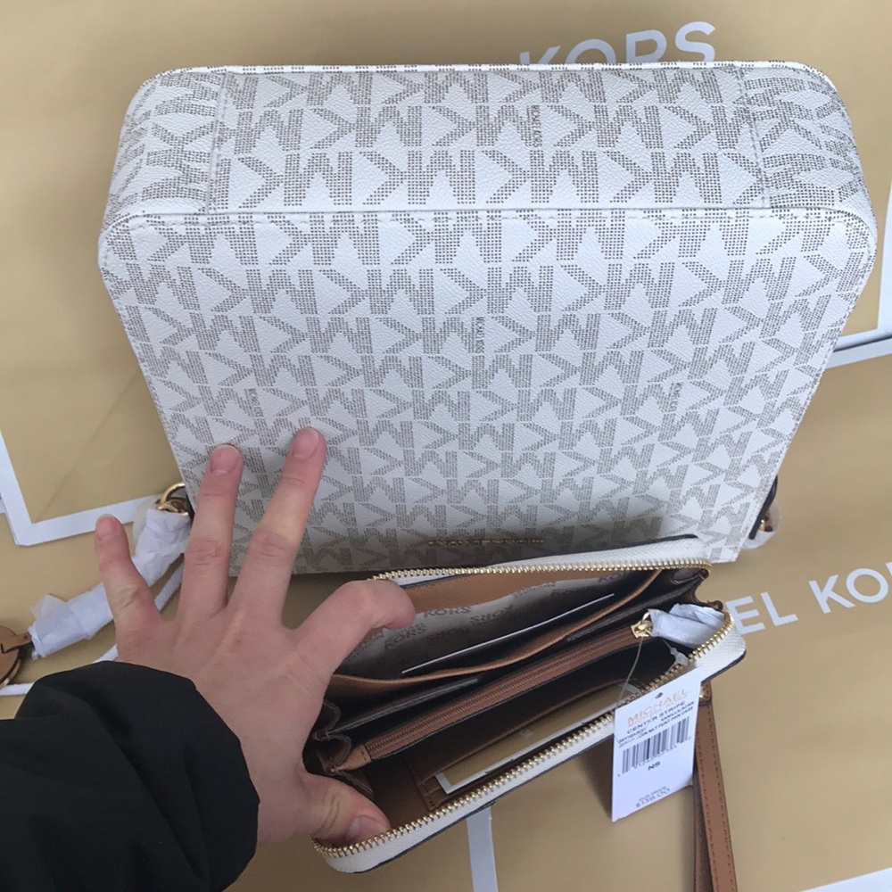 💦🌻Mk messenger set🌻crossbody/large/ vanilla - Picture 8 of 8